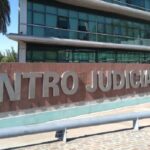 No podrá ver a su hijo hasta demostrar avances en un tratamiento psicológico