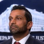 El director del FBI impulsa una inédita cooperación con China y Rusia para combatir el crimen transnacional